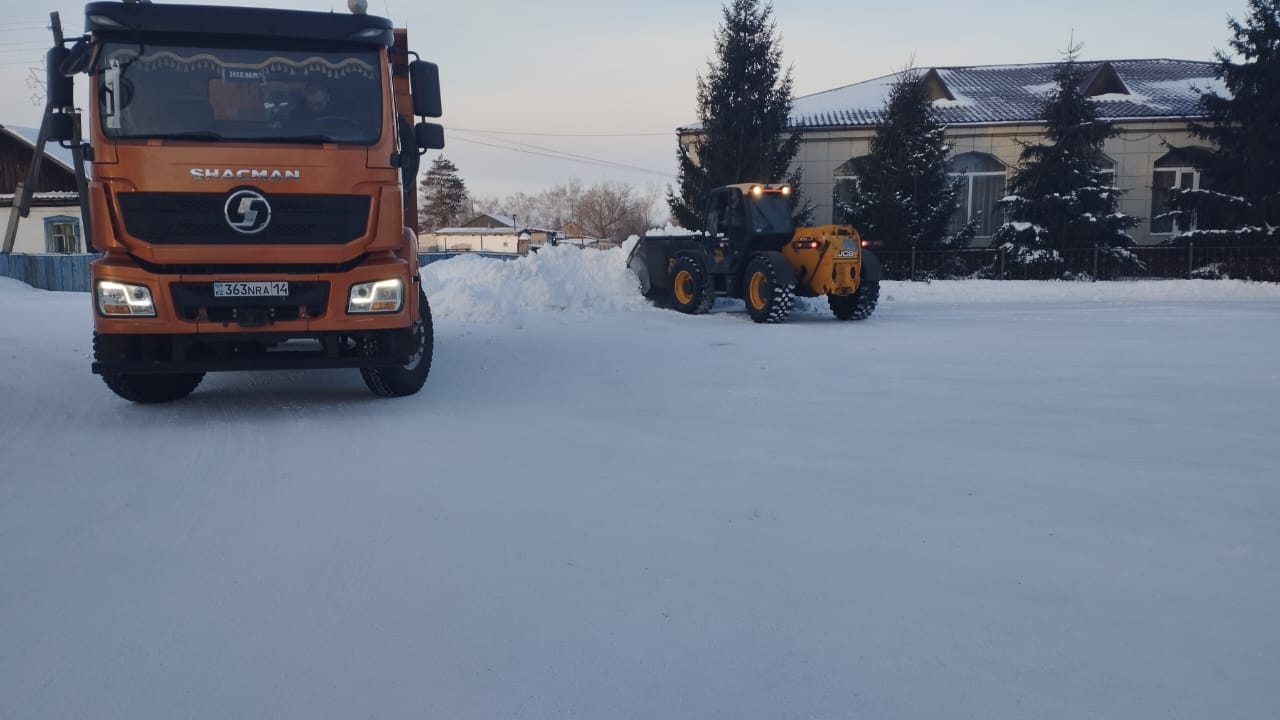 Новопокров ауылының кентішілік жолдарын қысқы күтіп ұстау