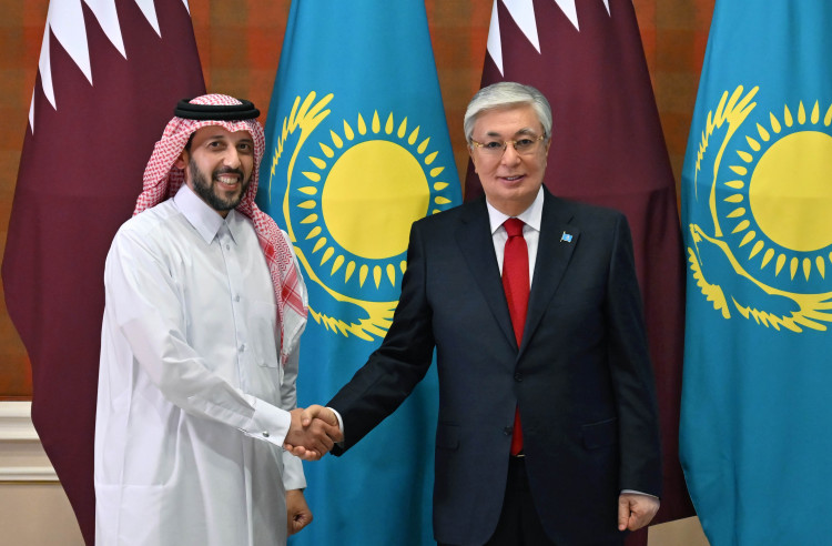 The President receives Mansoor Bin Ebrahim Al-Mahmoud, CEO of Qatar Investment Authority