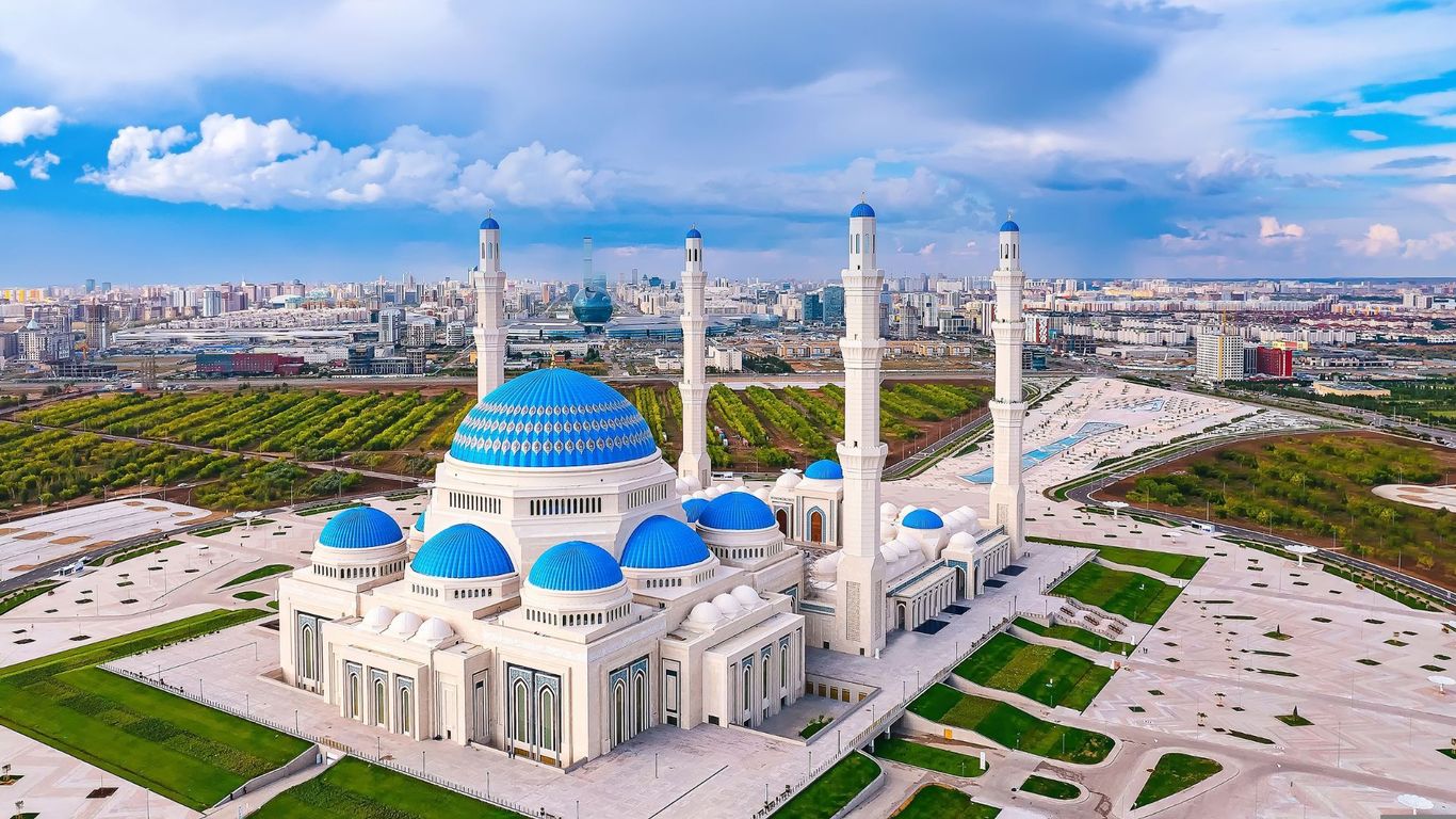 An American magazine has published a guidebook to Kazakhstan for VIP tourists