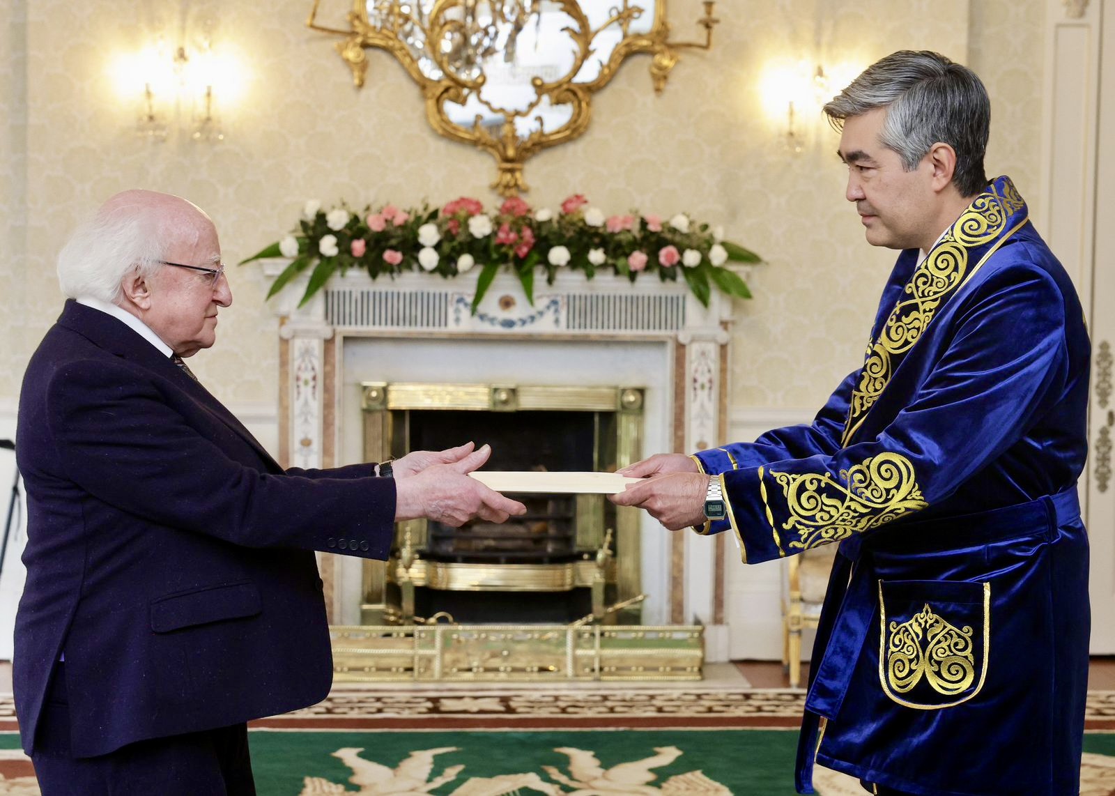 Посол Казахстана вручил верительные грамоты  Президенту Ирландии