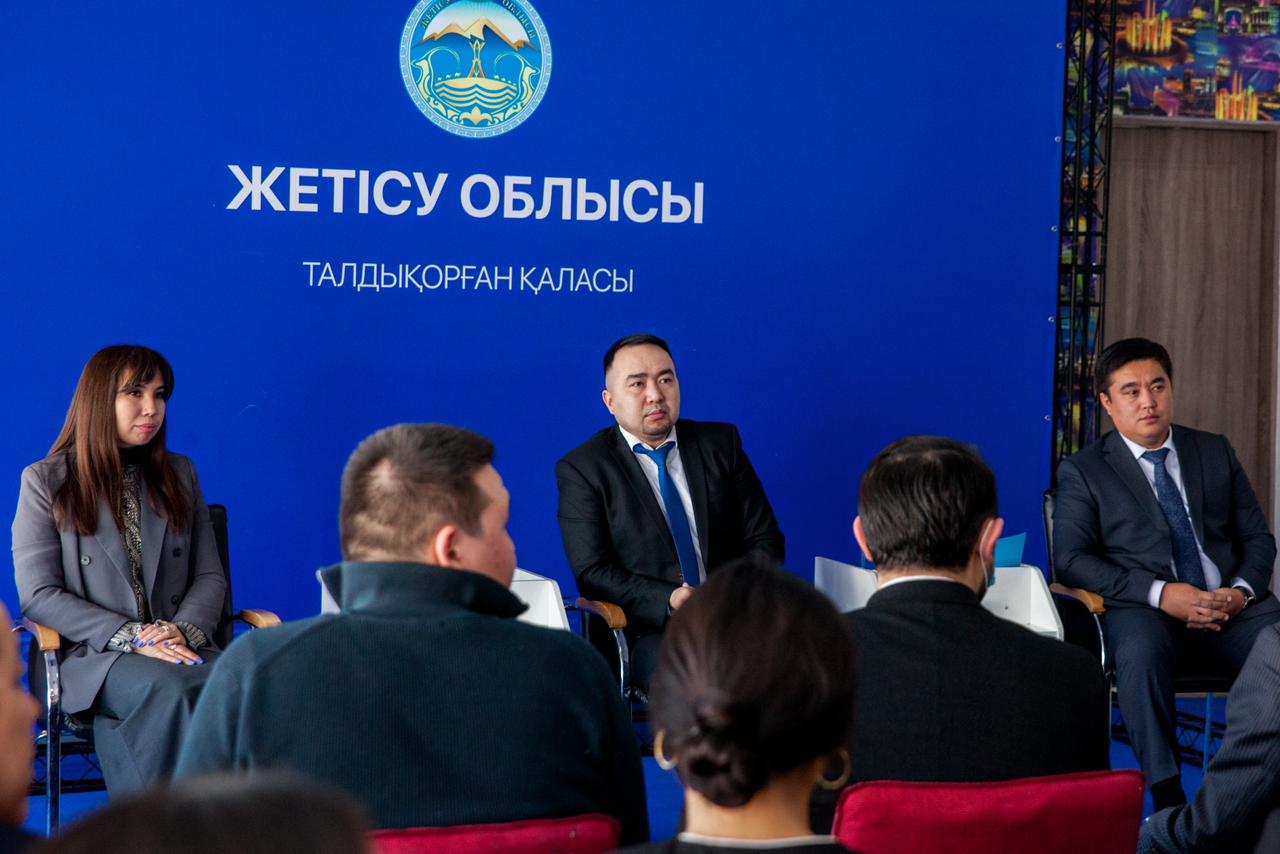 Қазақстан Республикасының Мәдениет және ақпарат министрлігінің Жастар және отбасы істері комитетінің төрағасы Қамбаров Қайрат Телманұлы Жетісу облысына іс-сапармен келді