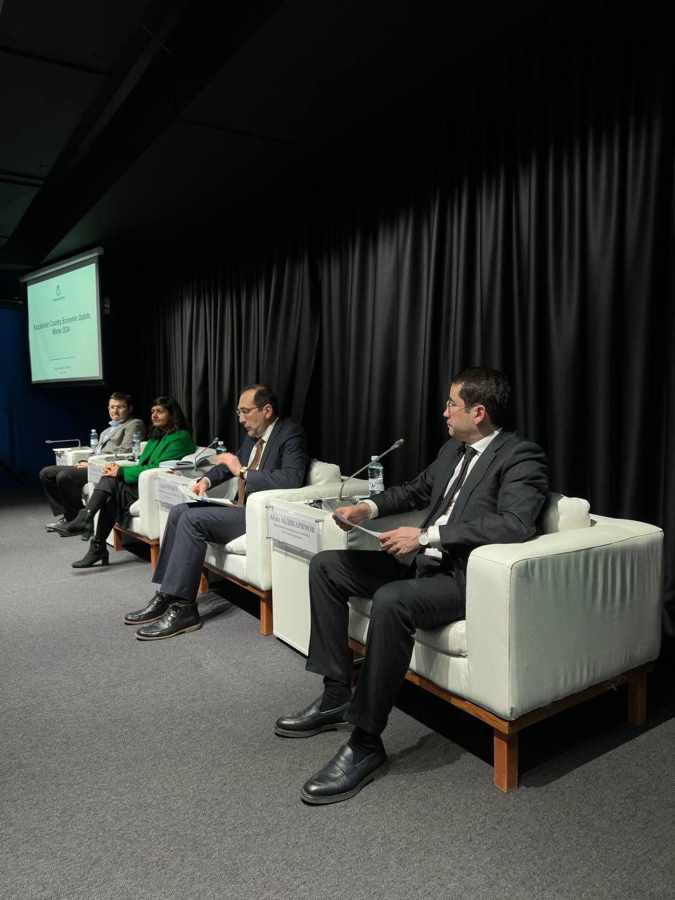 В Астане прошла презентация отчета Всемирного банка об экономике Казахстана