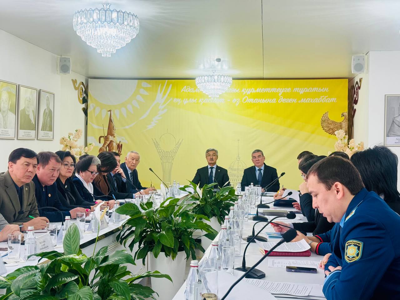 Вопросы повышения эффективности принимаемых мер по обеспечению безопасности среди детей рассмотрены на очередном заседании Консультативного совета при прокуратуре Жамбылской  области