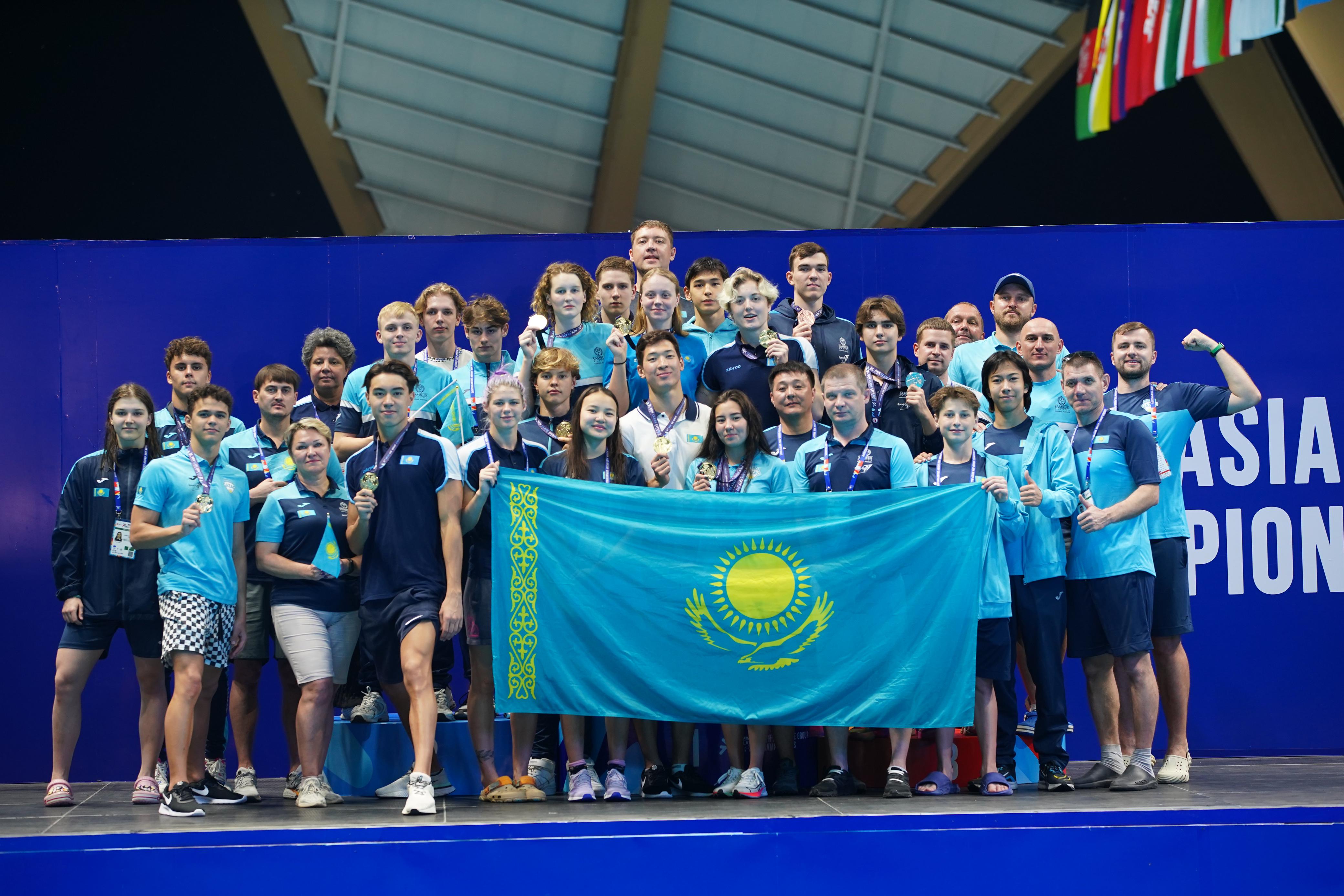 Сборная Казахстана по плаванию завоевав 20 золотых медалей завершила чемпионат Азии с историческим результатом