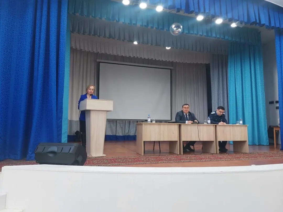 Кәмелетке толмағандар істері жөніндегі комиссияның отырысы