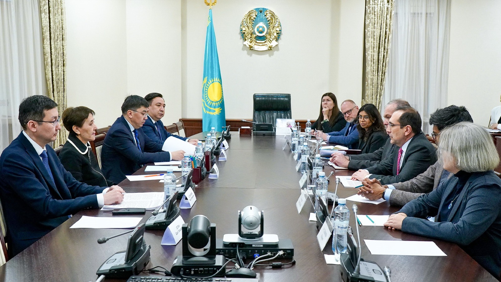 Дүниежүзілік банк өкілдері еліміздің әлеуметтік саласындағы қызметтерді цифрландыру деңгейін жоғары бағалады