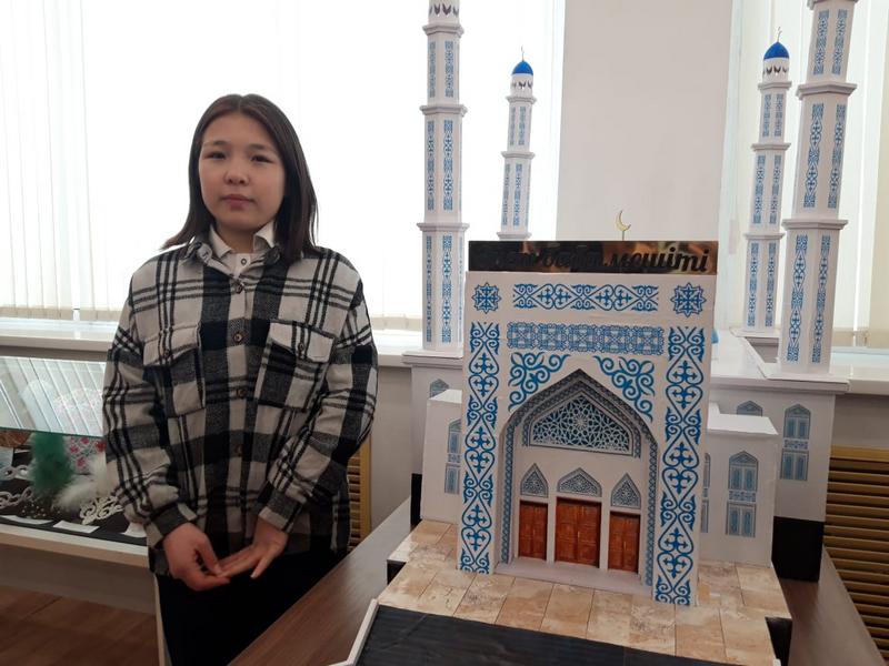 Транссексуал әйелі мен күйеуін трахает