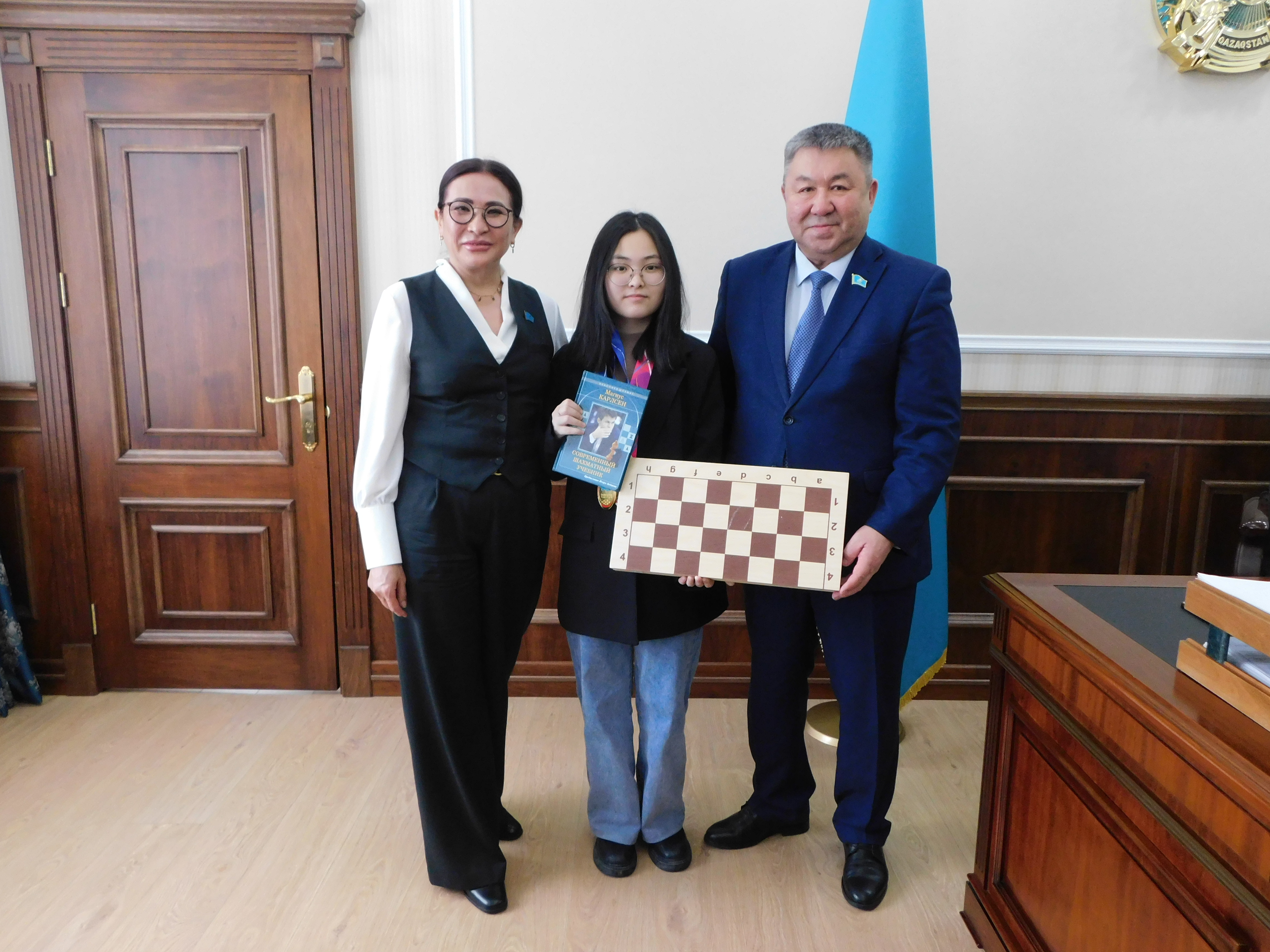 Жанбота Камарова: новое имя в шахматном мире Казахстана