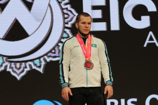 АЛЕКСАНДР УВАРОВ - СЕРЕБРЯНЫЙ ПРИЗЕР ЧЕМПИОНАТА АЗИИ ПО ТЯЖЕЛОЙ АТЛЕТИКЕ