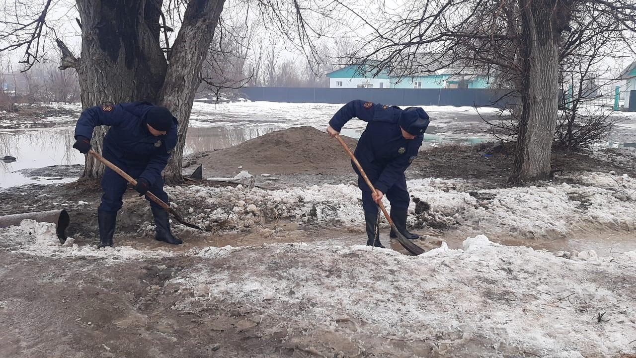 Спасатели за работой