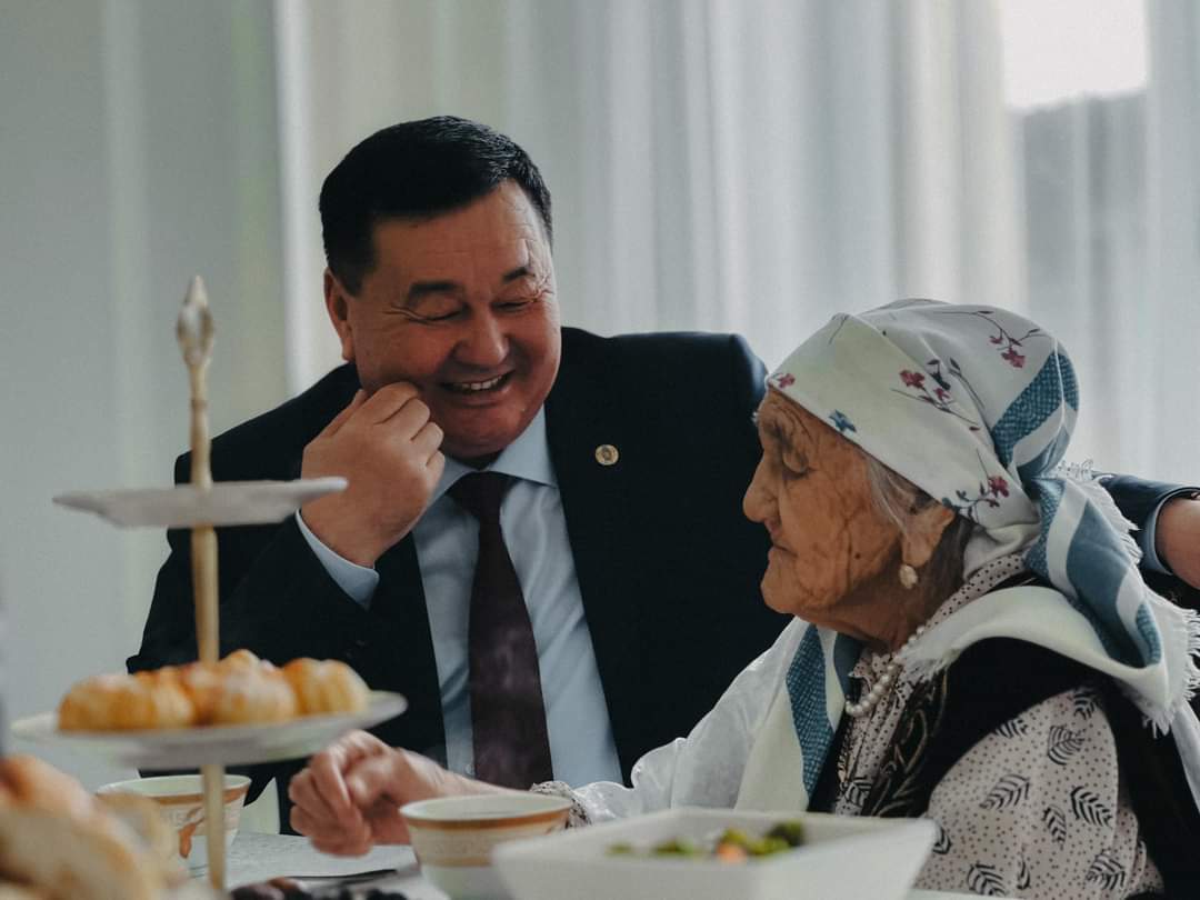 Қарт әйелдер