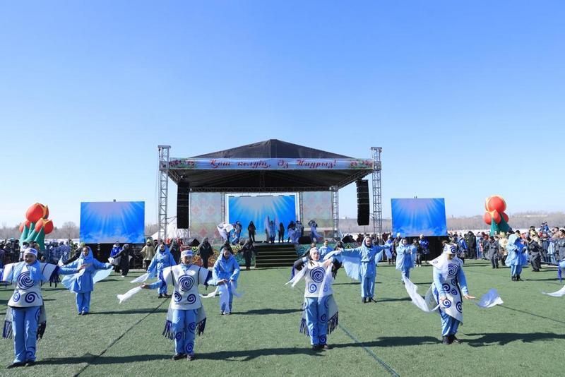 Бұрылыстардағы порно ертегі ғажайыптары