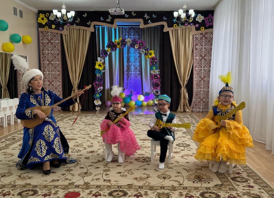 «Қызықты қазақ тілі» оқу-әдістемелік кешені – балабақшаларға!»
