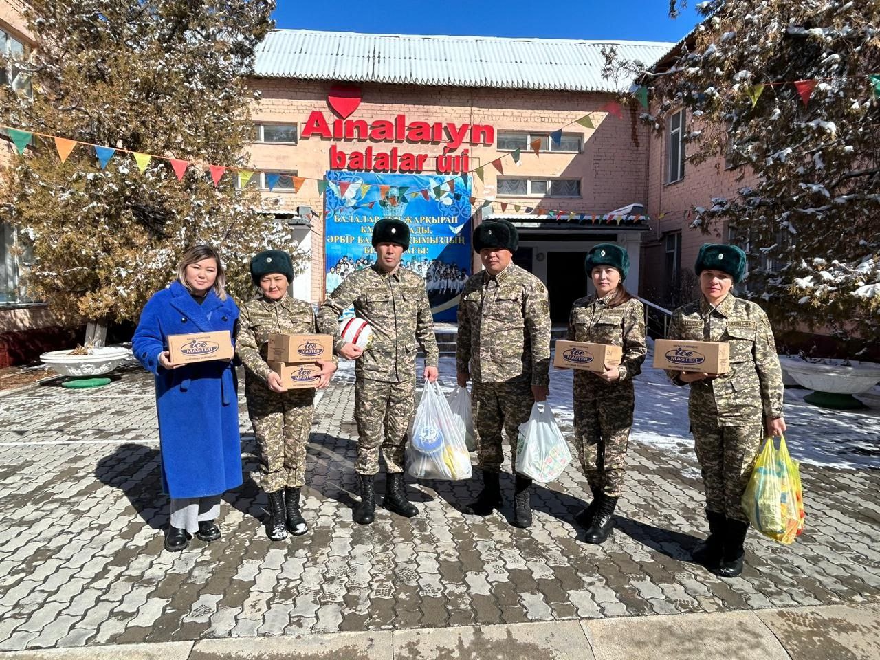 В воинских частях Вооруженных сил состоялись мероприятия, посвященные «Дню милосердия»