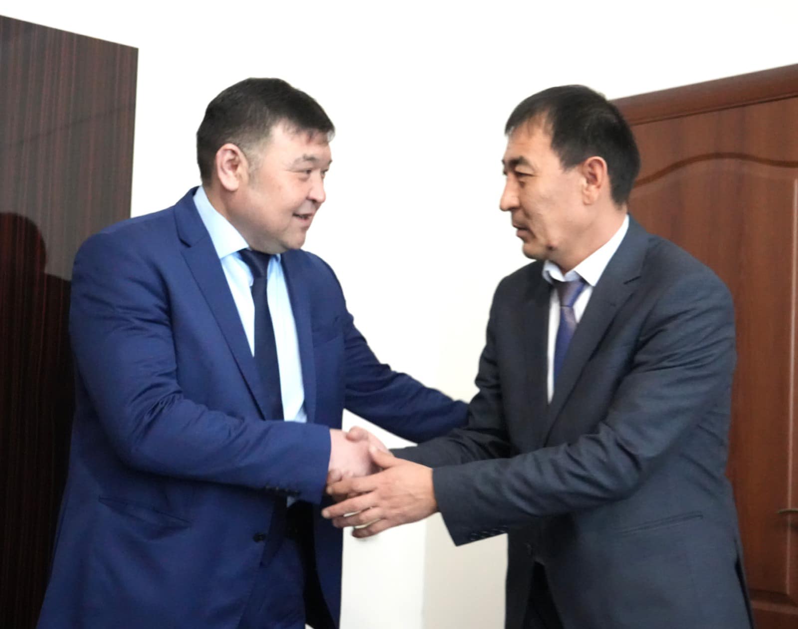 Күйеуін алдаған әйелдің шынайы кадрлары