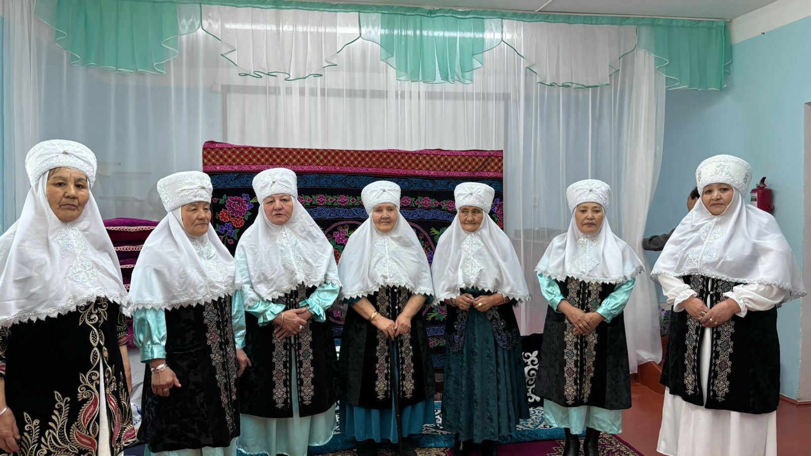 Фильмдердегі ресейлік актрисалармен жыныстық қатынас