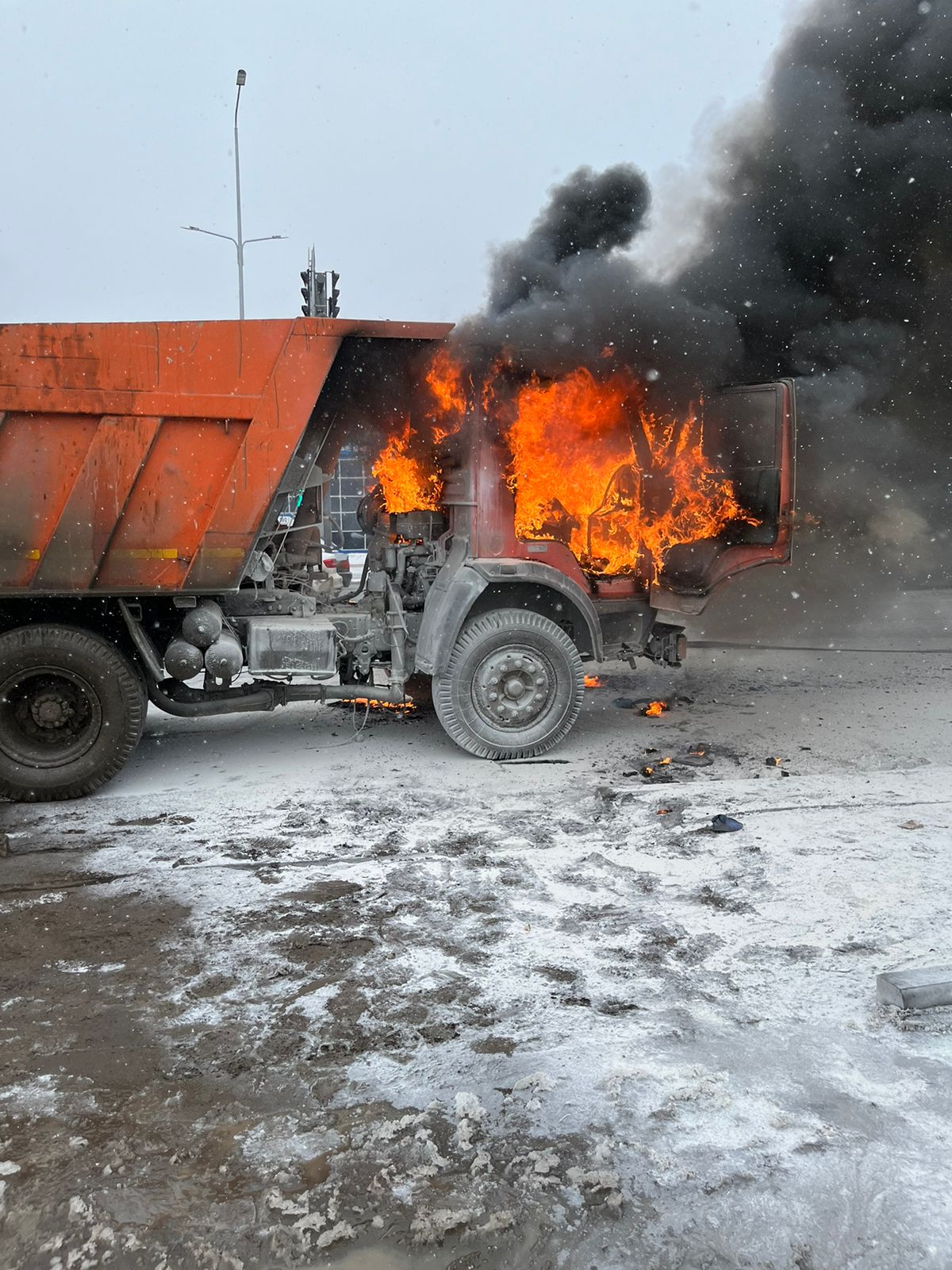 Техникалық ақаулықтан автокөлік жанды