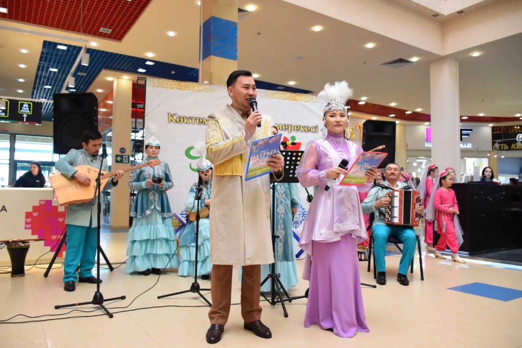 Аяқтардың барлық порнофотосуреттері