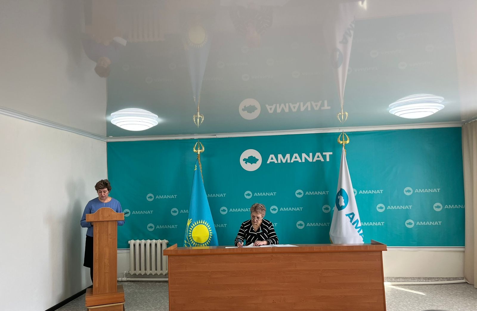 Қазақстан Республикасының қолданыстағы заңнамасын өзгерту бойынша жүргізіліп жатқан жұмыстарға байланысты ағымдағы жылдың 20 наурызында Жақсы аудандық мәслихаты "AMANAT" партиясы депутаттық фракциясының отырыстарында негізгі заң жобалары (ҚР әлеуметтік Кодексін қабылдау, салық, бюджет Кодекстеріне түзетулер, ҚР Мемлекеттік сатып алу туралы заңнамасына өзгерістер және т.б.) талқыланды.