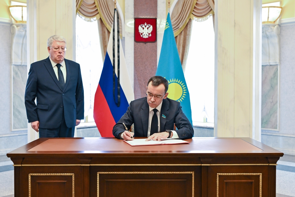Спикер Сената выразил соболезнования Послу России в Казахстане
