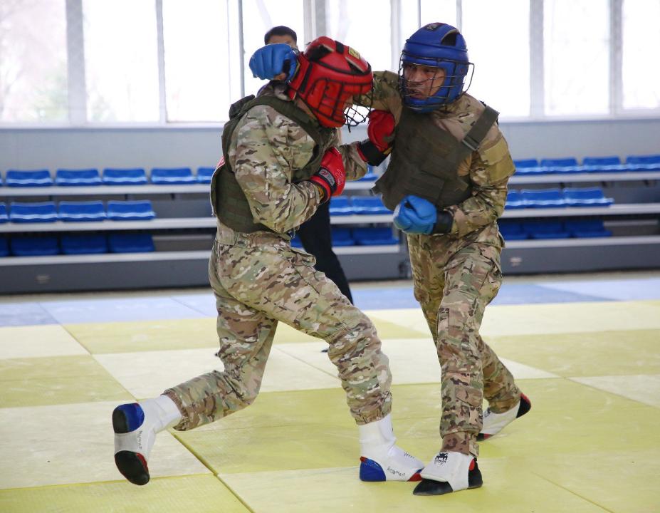 Кеңестік көркем фильмдер бойынша секс фотомонтажы