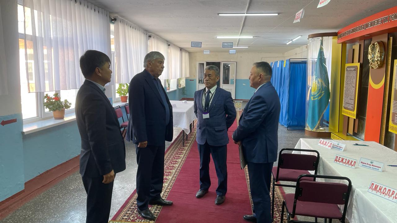 Рабочий визит председателя Жамбылской областной избирательной комиссии С.Айдапкелова в Кордайский район