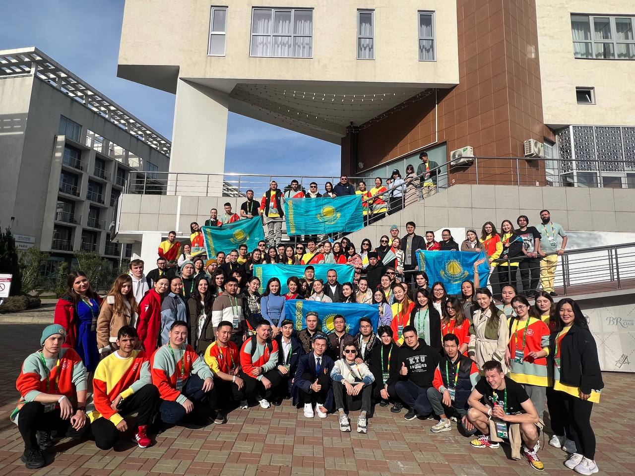 Казахстанцы принимают участие во Всемирном фестивале молодежи