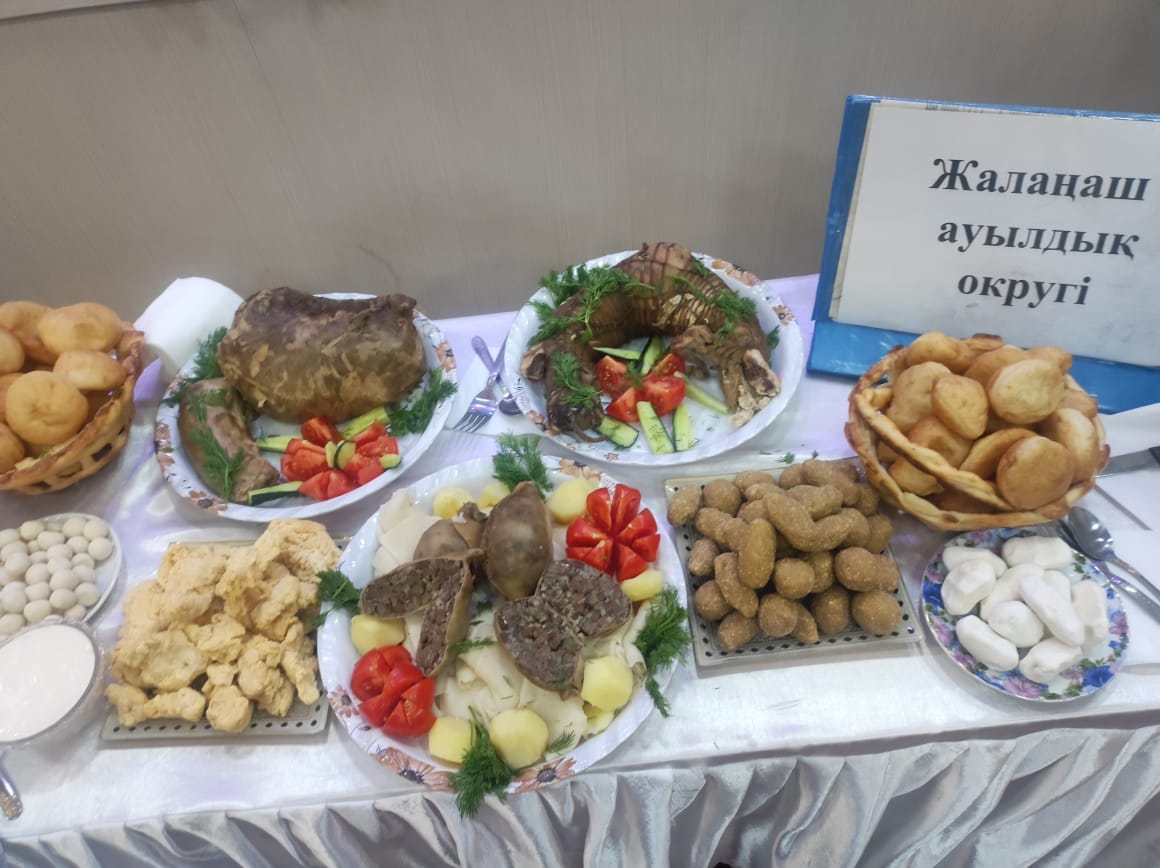 Сексуалдық gif анимациясы Соңына дейін үлкен дилдо