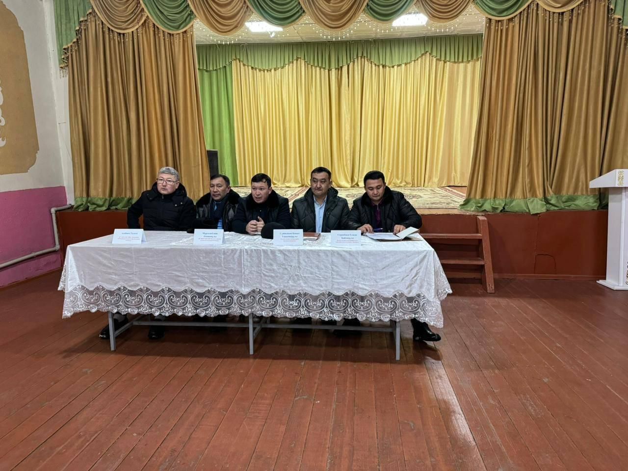 2024 жылы 23 ақпан күні Қошқарата ауылында ауыл шаруашылығы жөнінде тұрғындармен және шаруа қожалық басшыларымен кездесу (агро оқу) өткізілді. Жиналысқа ауыл шаруашылығы бөлімі, аудандық аумақтық инспекция, фитосанитариялық орталық,  және ветериналық бөлім басшыларының қатысуымен 2024 жылы атқарылатын жұмыстар мен ауыл шаруашылығы саласындағы жаңалықтар мен өзгерістер бойынша түісіндірді. Дизель отыны, тұқым, техника субсидиялары туралы және тамшылатып суару бойынша түсіндіру жұмыстарын жүргізді.