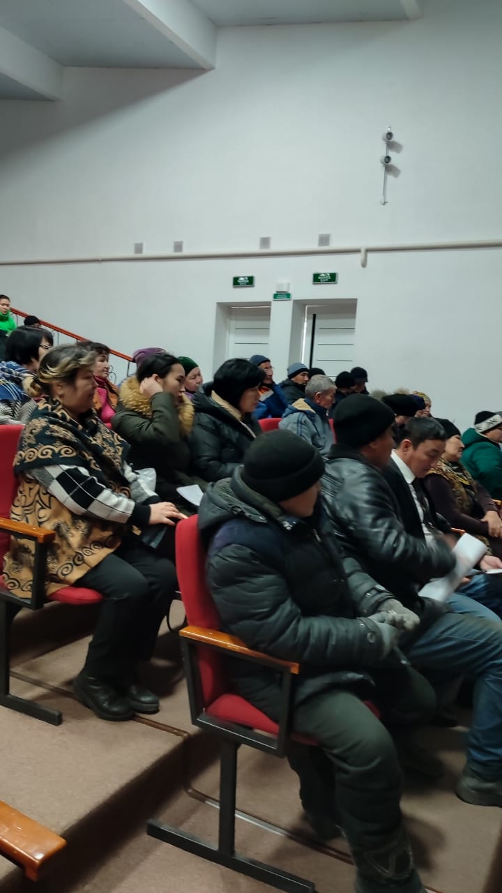 Очередная встреча акима Каракыстакског сельского округа с населением села Казах 14.03.2024 г.