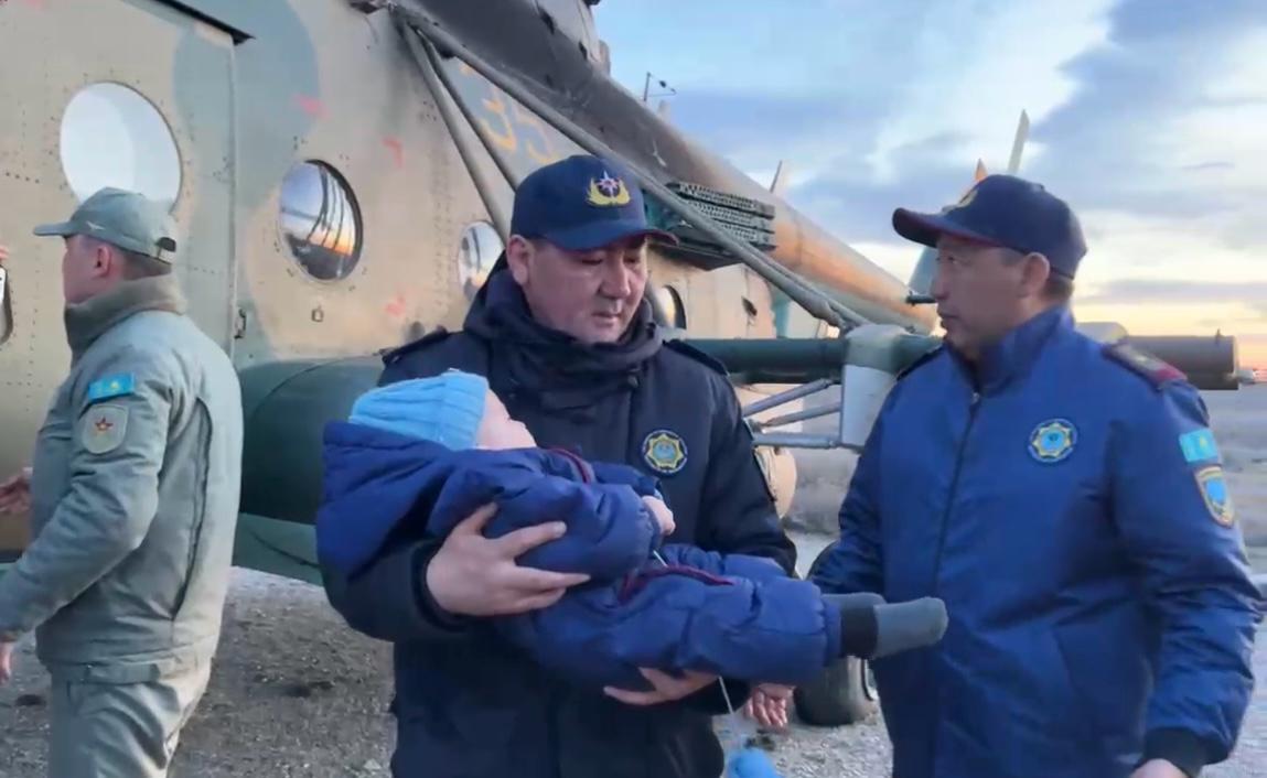 Жителей сел Мамыр и Нура эвакуировали из-за угрозы затопления