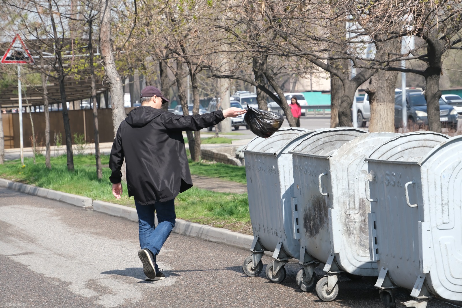 В Алматы стартует акция «Обменяй мусор на кофе/снэк»