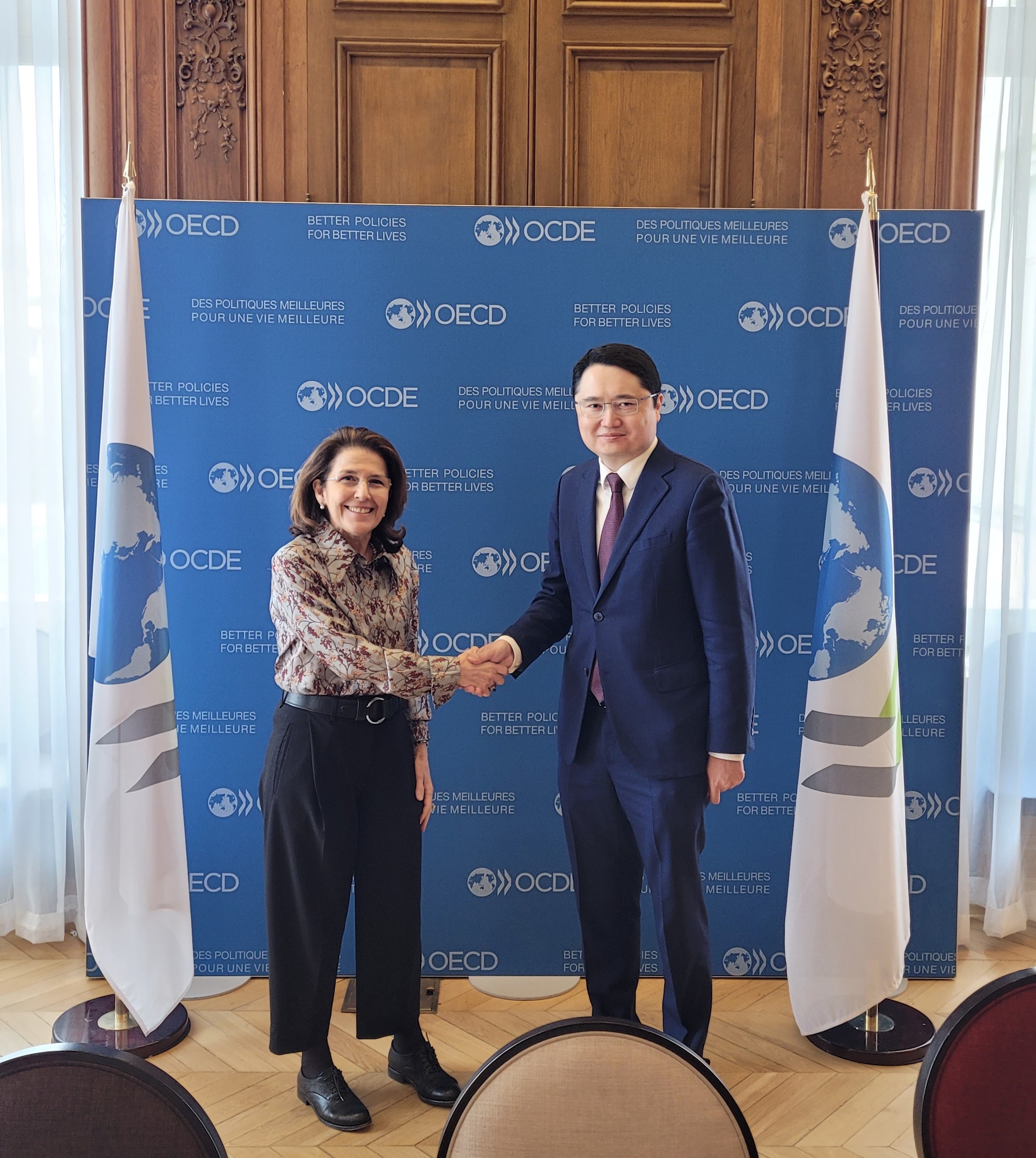 Astana International Forum Discussed at OECD
