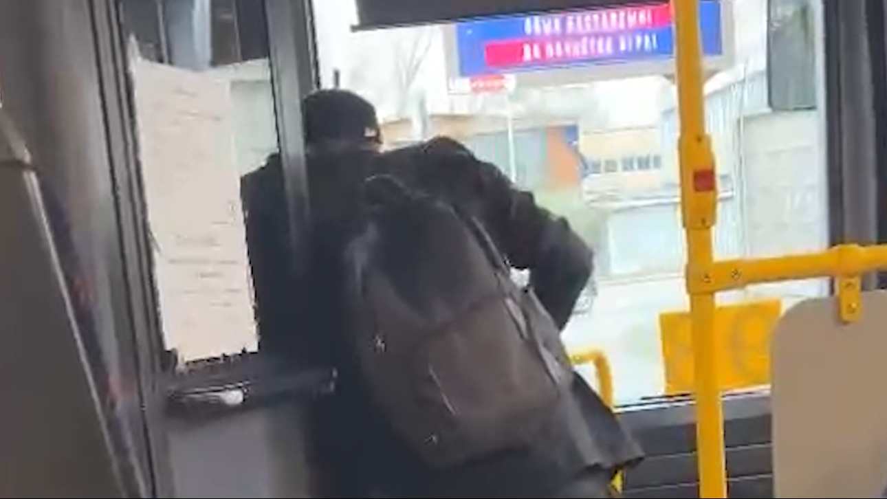 ДП Алматы: мужчина, избивший водителя автобуса, арестован