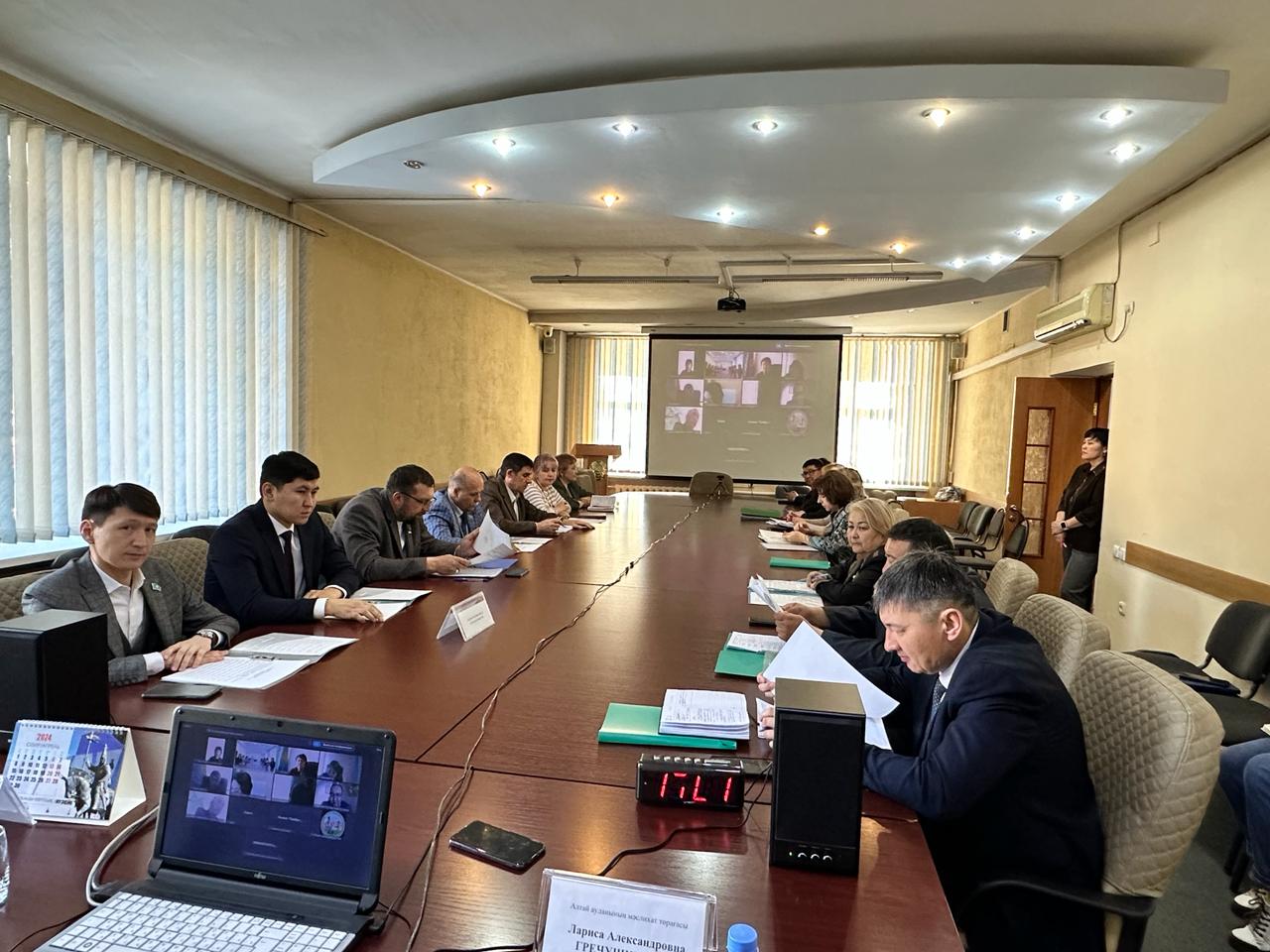 Состоялась внеочередная XIII сессия маслихата района Алтай