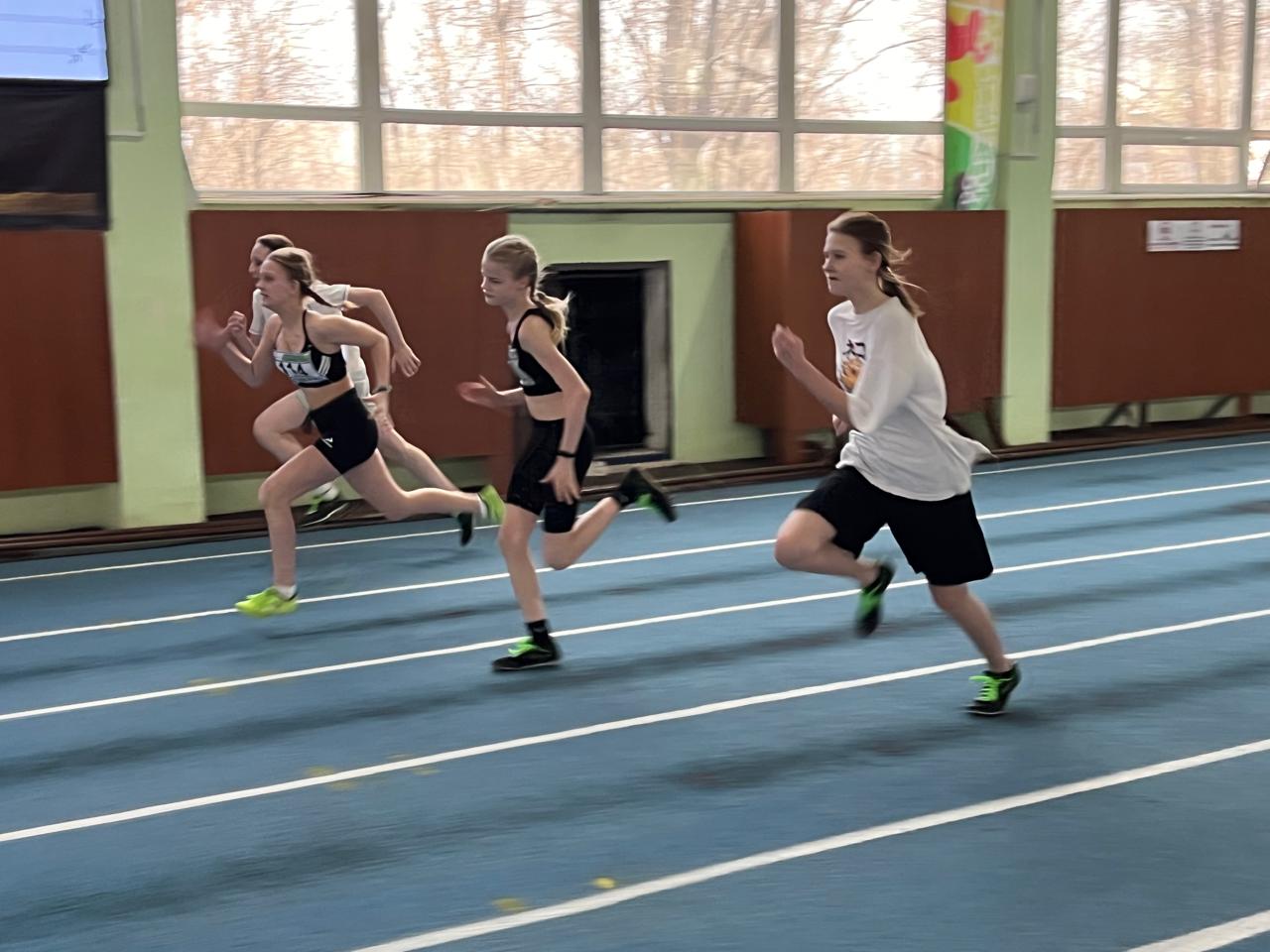 Жетілген әйелдердің қатысуымен орыс HD порно