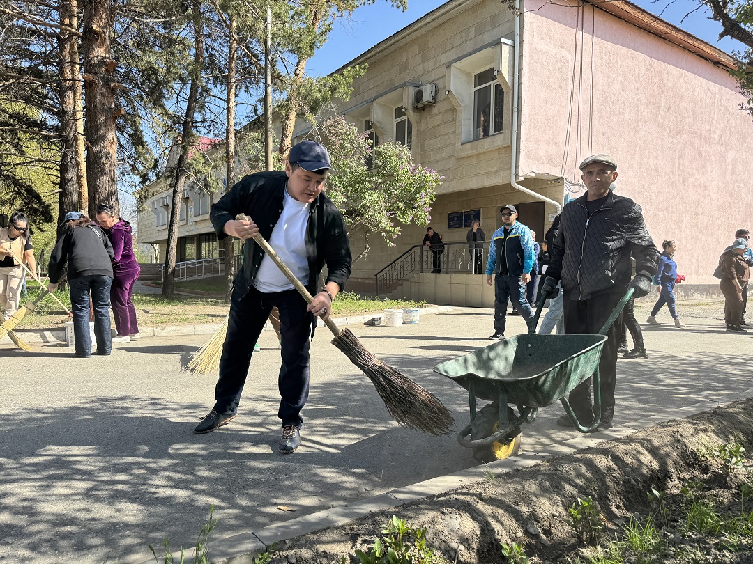 Субботник, как добрая традиция чистоты окружающего мира
