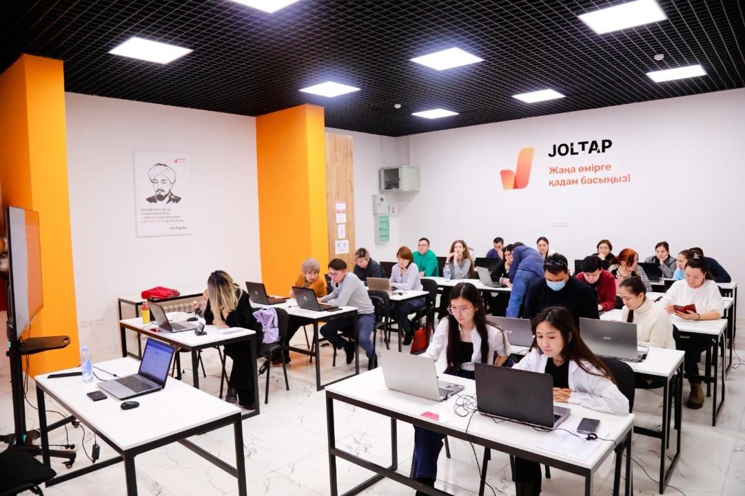 19 жастағы JOLTAP түлегі Астанада екі апта ішінде жұмыс тапты