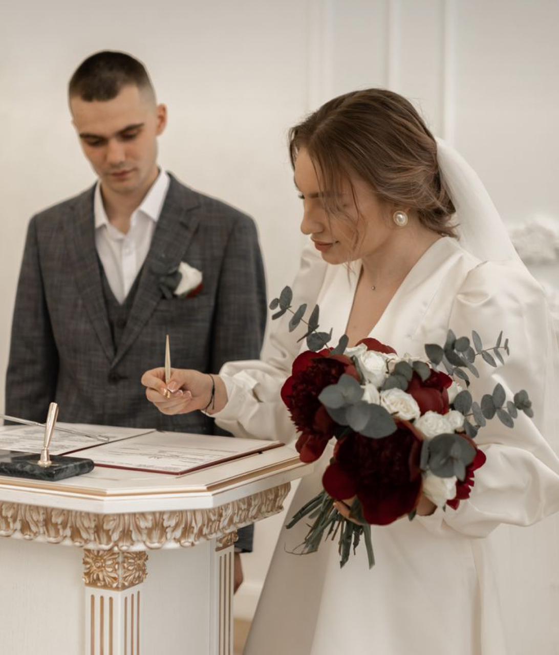 Зеркальная дата: В Усть-Каменогорске зарегистрировали брак               около 70 пар