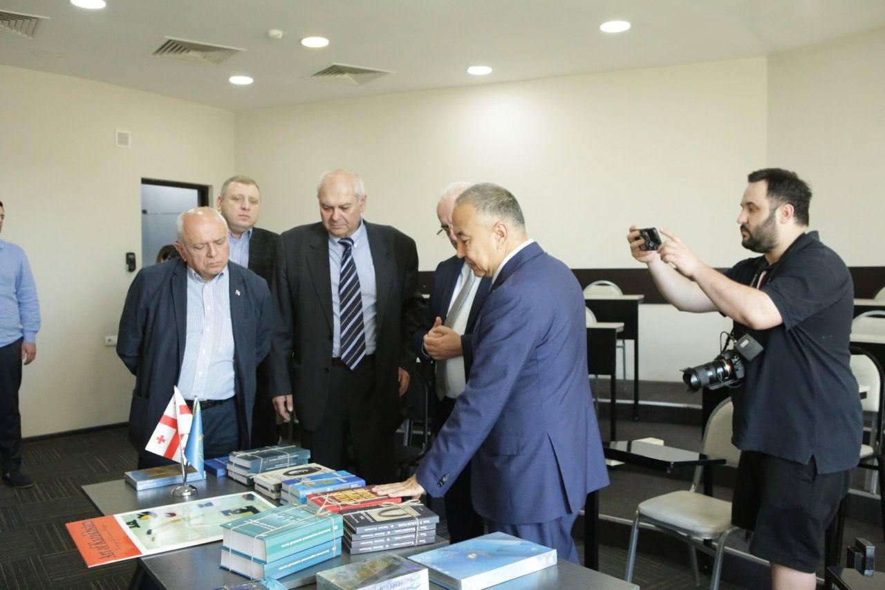 Kazakh culture cabinet opens at Georgian University