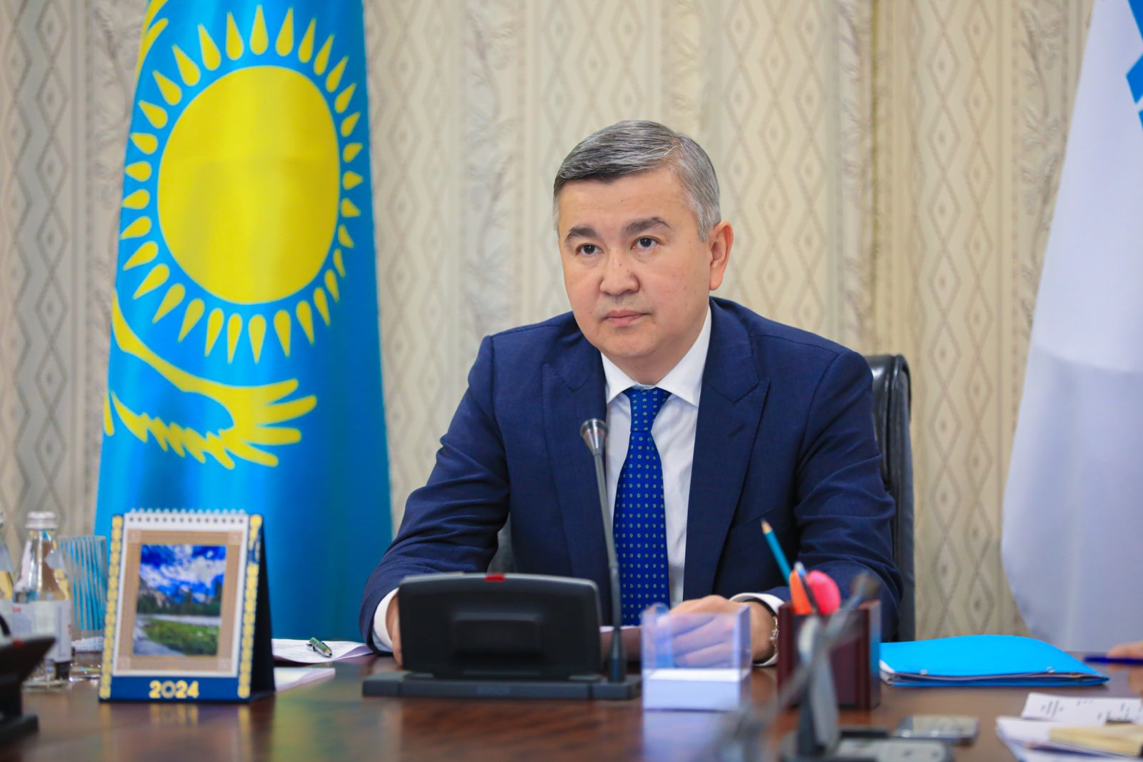 Үкіметте «Қарызсыз қоғам» жобасының іске асырылу барысы талқыланды