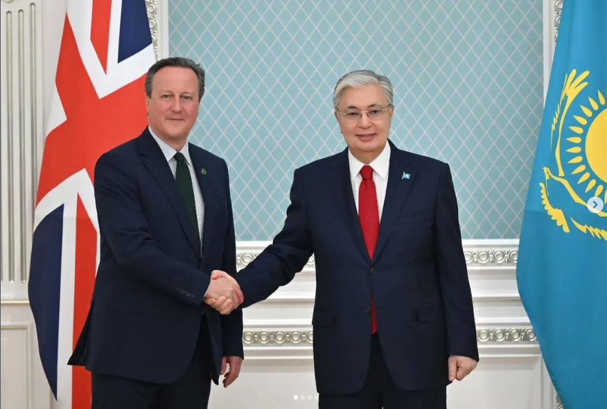 🇰🇿🇬🇧 Глава государства принял министра иностранных дел Великобритании Дэвида Кэмерона