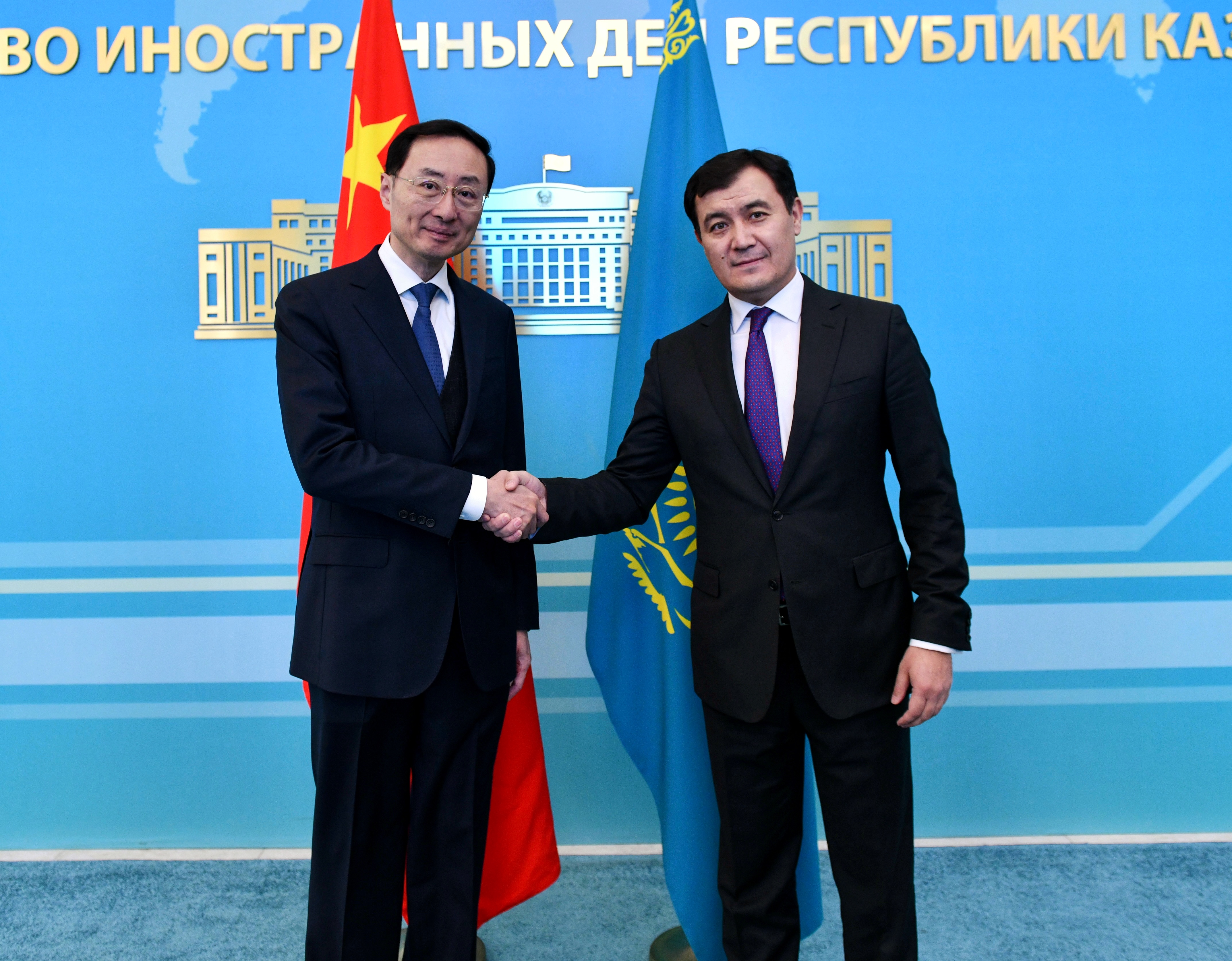 В Астане состоялись казахско-китайские межмидовские консультации
