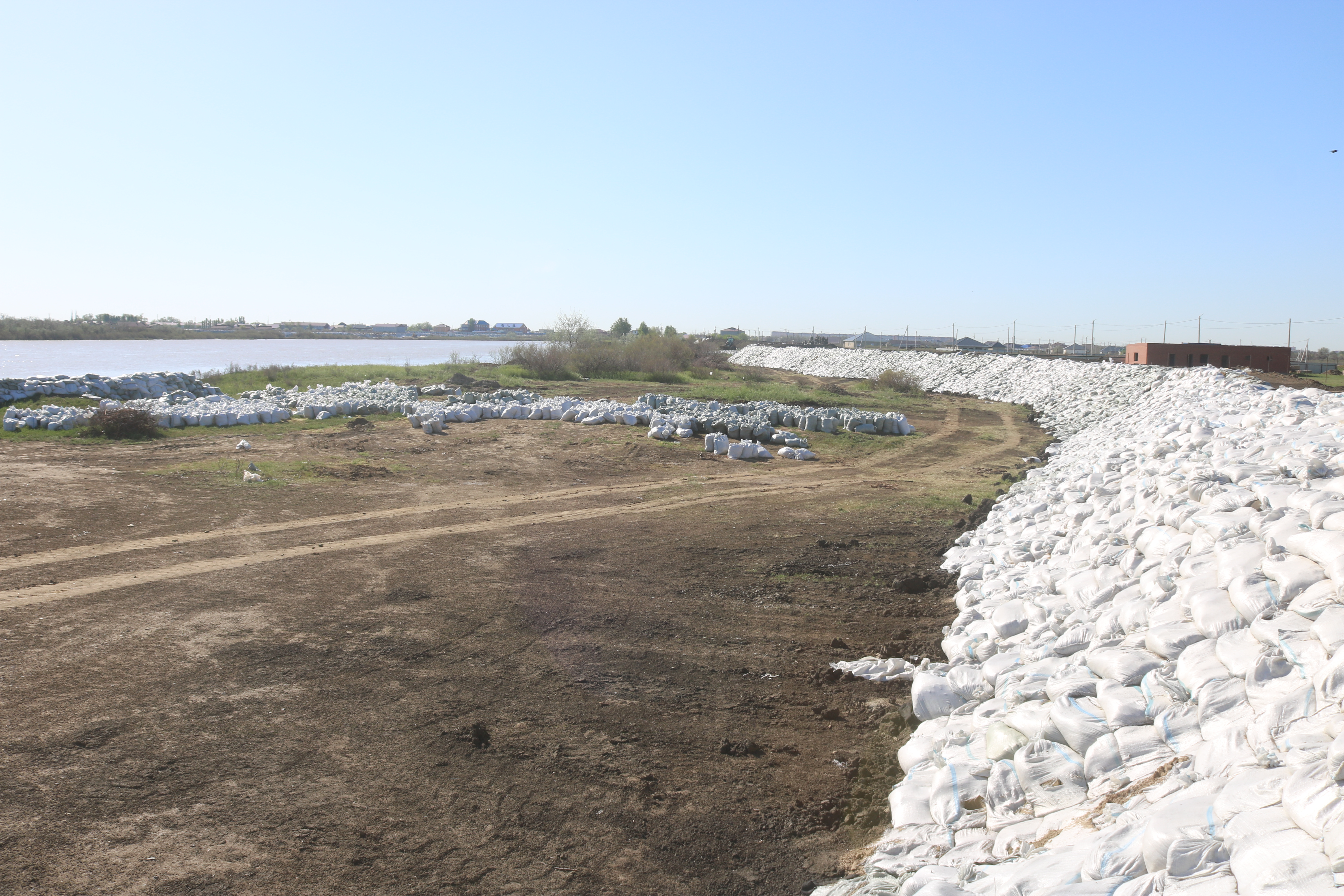 В Атырауской области противопаводковые мероприятия  проводятся непрерывно