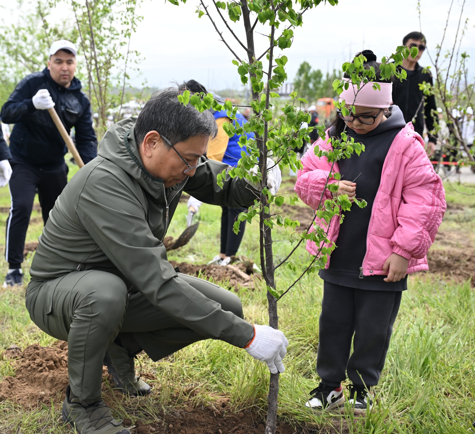 Более 8 тысяч деревьев посажено в рамках республиканской акции «Таза Қазақстан» в Алматы