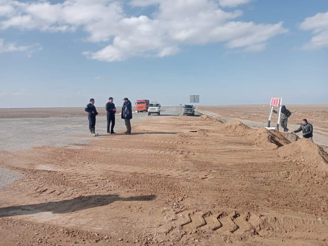 Облыс аудандарында су тасқынынан кейінгі жолдар қалпына келтірілуде