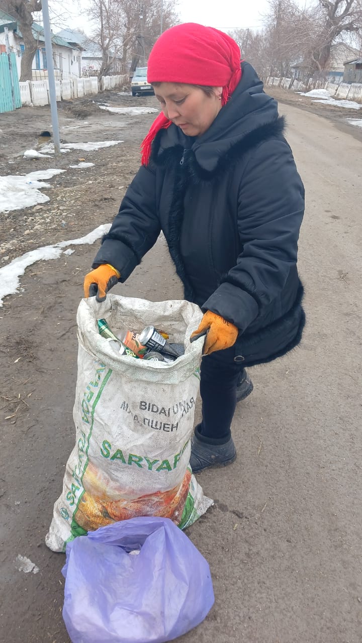 Күнделікті қоқыстан тазарту жұмыстары