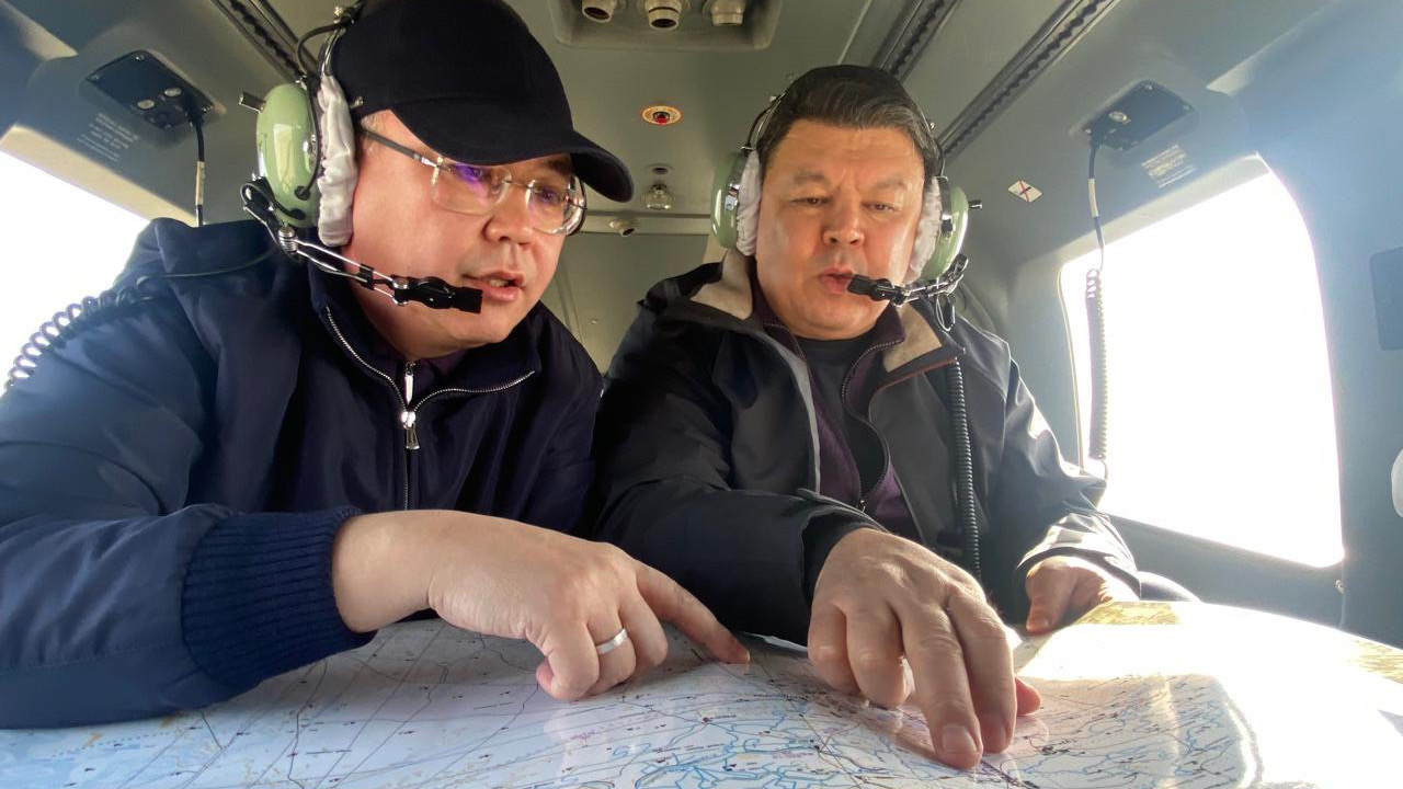 Flood headquarters: Kanat Bozumbayev coordinates emergency response efforts in Atyrau region