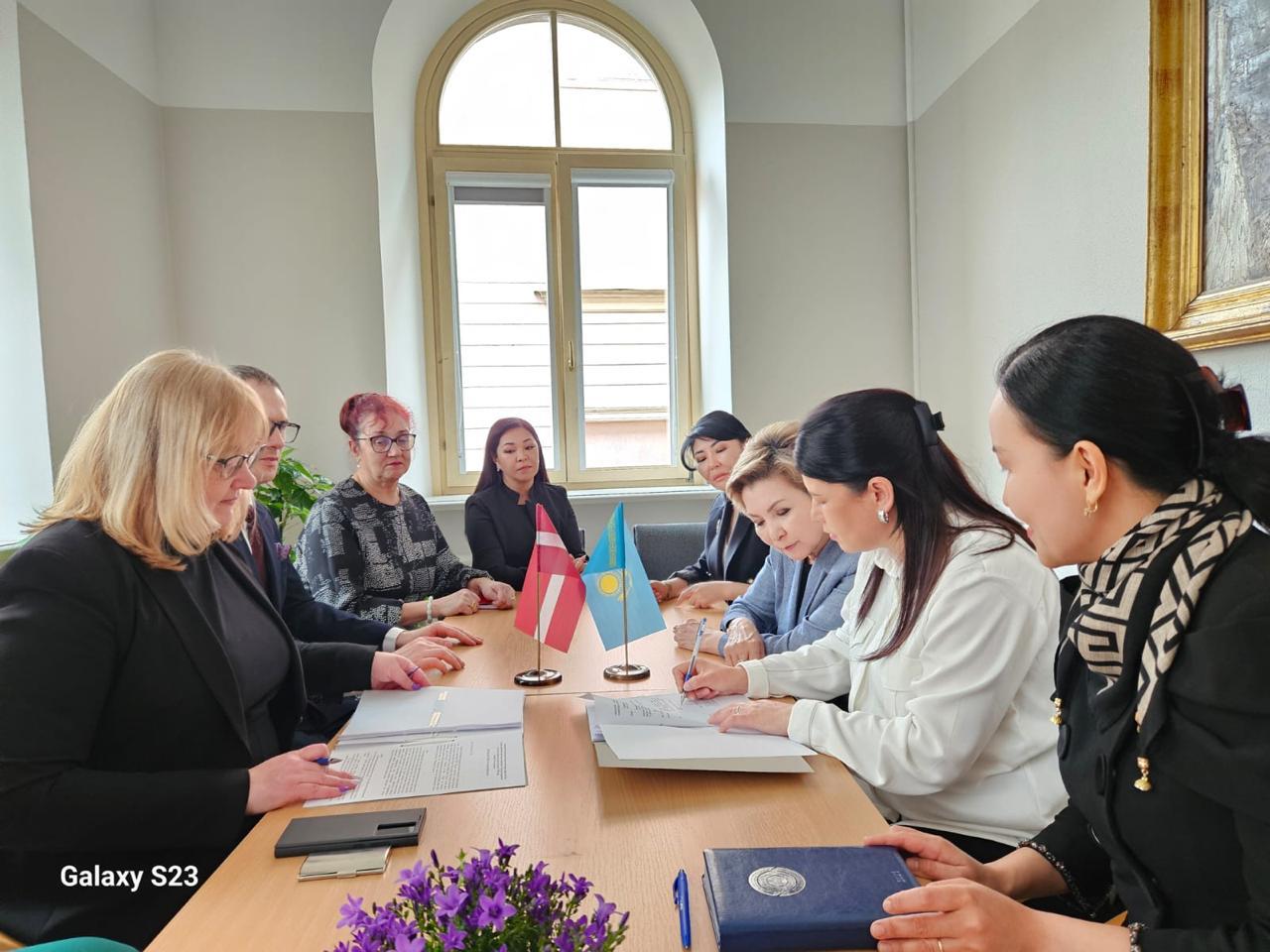 Archival institutions of Kazakhstan and Latvia signed  Memorandum of co-operation