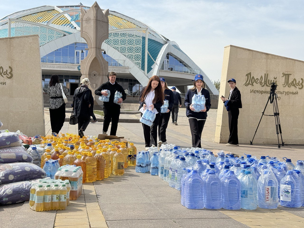 212 тонн гуманитарной помощи было отправлено Ассамблеей народа Казахстана пострадавшим от паводков